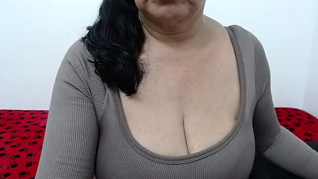 Snapshot of ElizabethMiler chatting on 2, 7, 2026 ElizabethMiler online show from 2, 7, 2026