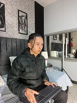 Snapshot of bliinkii_and_luka_ chatting on 24, 2, 2026 bliinkii and luka online show from 24, 2, 2026