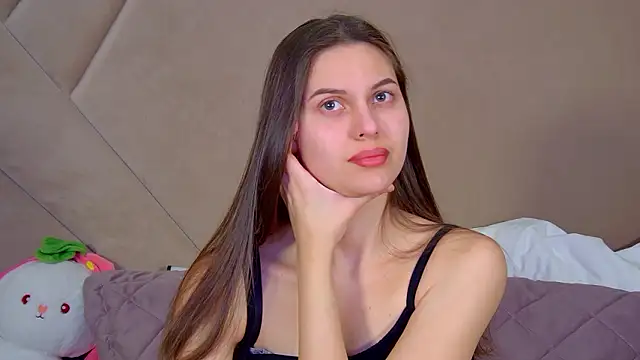 Snapshot of AliceVersal chatting on 5, 2, 2026 AliceVersal online show from 5, 2, 2026