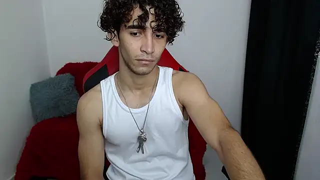 Snapshot of Caius_fox chatting on 7, 2, 2026 Caius fox online show from 7, 2, 2026