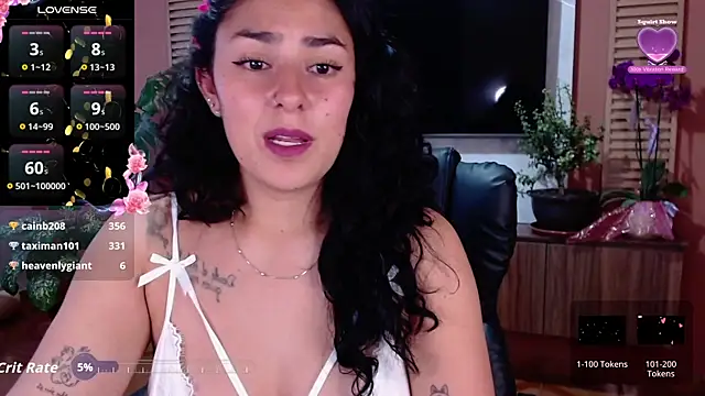 Snapshot of Iris_colette chatting on 6, 4, 2026 Iris colette online show from 6, 4, 2026
