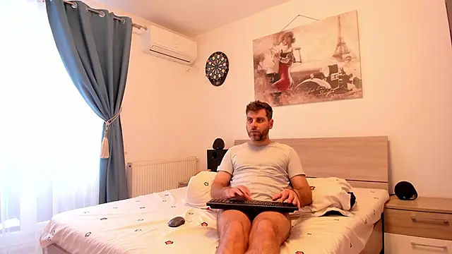 Snapshot of rickysun chatting on 4, 3, 2026 rickysun online show from 4, 3, 2026