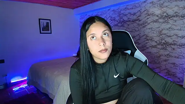 Camila IRoose online show from 16, 4, 2026