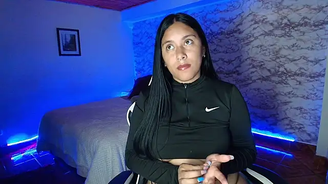 Snapshot of Camila_IRoose chatting on 16, 4, 2026 Camila IRoose online show from 16, 4, 2026
