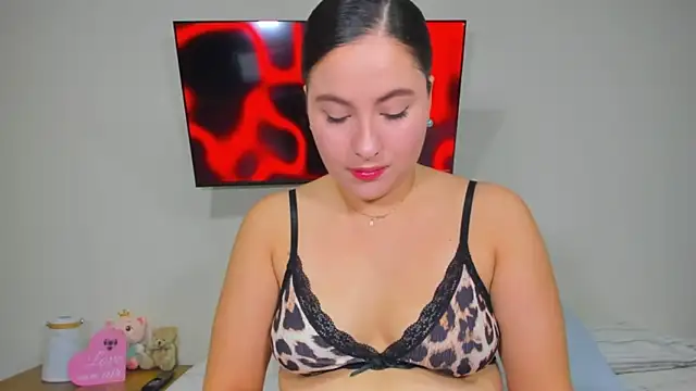 Snapshot of Alessandra_01 chatting on 23, 6, 2026 Alessandra 01 online show from 23, 6, 2026