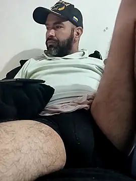 Snapshot of hairyandbigmann chatting on 11, 2, 2026 hairyandbigmann online show from 11, 2, 2026