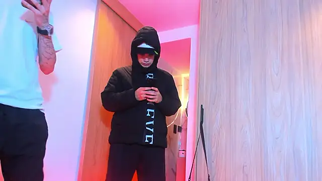 Snapshot of TheBatMansion chatting on 31, 1, 2026 TheBatMansion online show from 31, 1, 2026