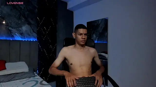 Snapshot of milo_cruz_ chatting on 10, 2, 2026 milo cruz online show from 10, 2, 2026