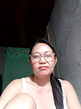 Snapshot of hotpinay_45 chatting on 3, 2, 2026 hotpinay 45 online show from 3, 2, 2026