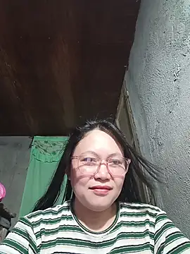 Snapshot of hotpinay_45 chatting on 24, 4, 2026 hotpinay 45 online show from 24, 4, 2026