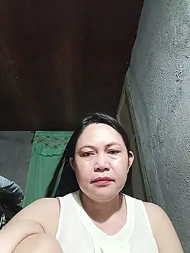 Snapshot of hotpinay_45 chatting on 27, 5, 2026 hotpinay 45 online show from 27, 5, 2026