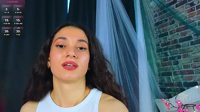 Snapshot of PrimroseMarjorie chatting on 23, 6, 2026 PrimroseMarjorie online show from 23, 6, 2026