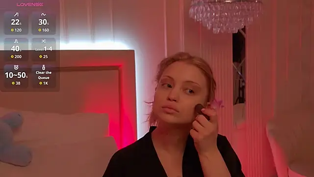 MollyHilton online show from 11, 3, 2026