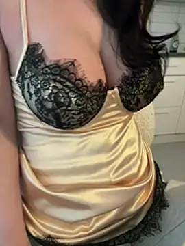 Snapshot of Sara0202 chatting on 21, 2, 2026 Sara0202 online show from 21, 2, 2026