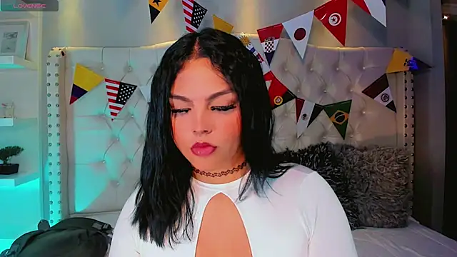 Snapshot of Maia_Hotts chatting on 16, 6, 2026 Maia Hotts online show from 16, 6, 2026