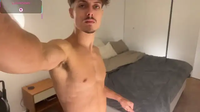 Snapshot of vitoraugustoxxx chatting on 3, 2, 2026 vitoraugustoxxx online show from 3, 2, 2026