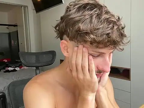 Snapshot of vitoraugustoxxx chatting on 5, 2, 2026 vitoraugustoxxx online show from 5, 2, 2026