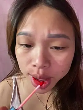 Emxinhka1 online show from 19, 4, 2026