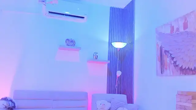 Snapshot of TAHIELA_ chatting on 10, 2, 2026 TAHIELA online show from 10, 2, 2026