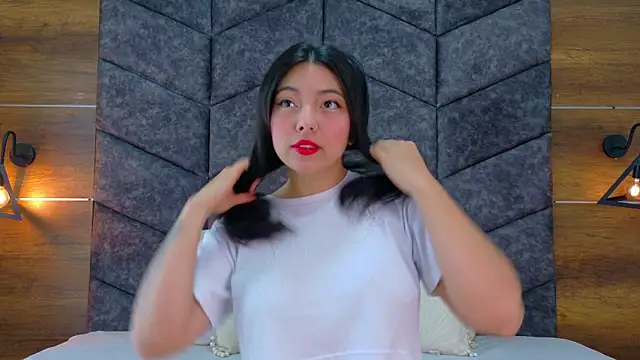 AnnieRouse   online show from 11, 2, 2026