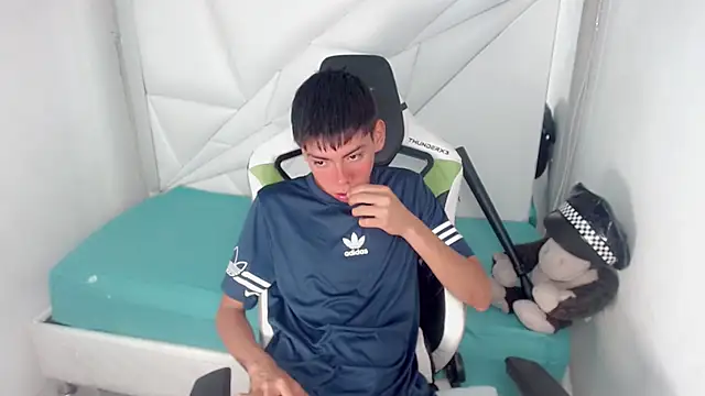 Liarr  online show from 27, 2, 2026