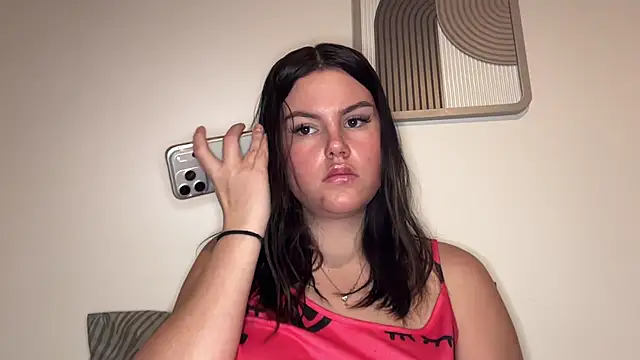 Snapshot of kiaraaaa75 chatting on 16, 2, 2026 kiaraaaa75 online show from 16, 2, 2026