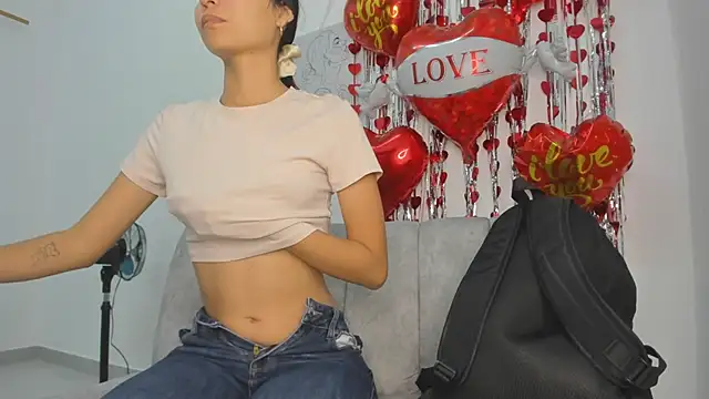 Snapshot of velvetluna_ chatting on 20, 2, 2026 velvetluna online show from 20, 2, 2026