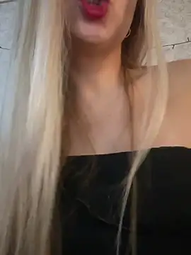 Snapshot of NikkiMis chatting on 2, 2, 2026 NikkiMis online show from 2, 2, 2026