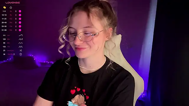 Snapshot of VibeVi chatting on 17, 2, 2026 VibeVi online show from 17, 2, 2026