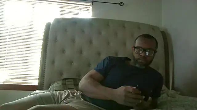 Snapshot of Karifrye chatting on 1, 2, 2026 Karifrye online show from 1, 2, 2026