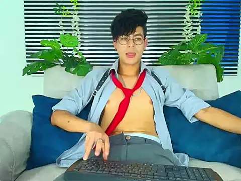 Snapshot of ThiiagoSaeenz chatting on 11, 2, 2026 ThiiagoSaeenz online show from 11, 2, 2026