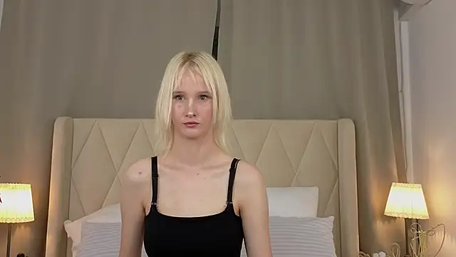 CrystalLili online show from 1, 7, 2026