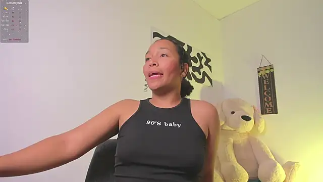 Snapshot of Nia13 chatting on 5, 2, 2026 Nia13 online show from 5, 2, 2026