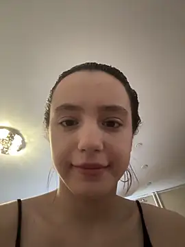 Snapshot of MiaTee chatting on 1, 3, 2026 MiaTee online show from 1, 3, 2026