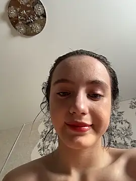 Snapshot of MiaTee chatting on 2, 3, 2026 MiaTee online show from 2, 3, 2026