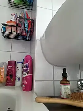 Snapshot of Isa363636 chatting on 9, 4, 2026 Isa363636 online show from 9, 4, 2026