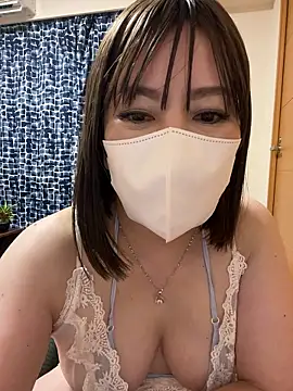 Mitsuco surflady online show from 28, 4, 2026