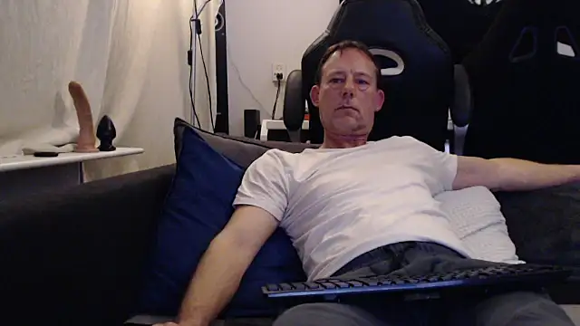 Sexy Ass Mike online show from 8, 3, 2026