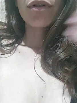 Snapshot of sukinira chatting on 11, 2, 2026 sukinira online show from 11, 2, 2026