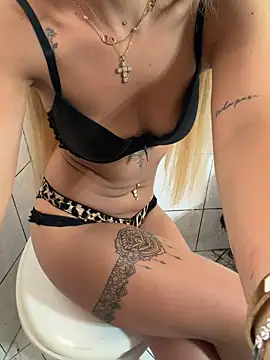 Snapshot of Lorella345 chatting on 29, 5, 2026 Lorella345 online show from 29, 5, 2026