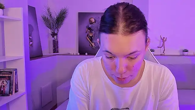 Snapshot of Madison_dolly chatting on 28, 2, 2026 Madison dolly online show from 28, 2, 2026