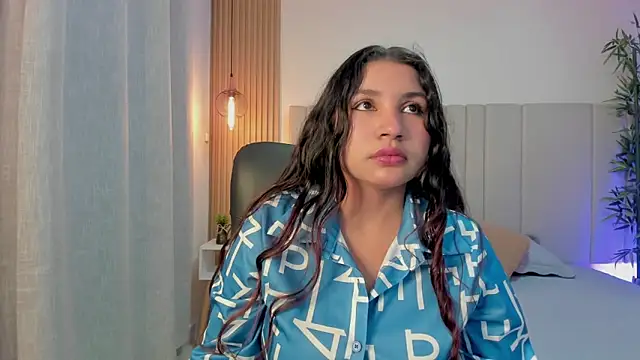 Snapshot of Victoria_Rosee chatting on 23, 5, 2026 Victoria Rosee online show from 23, 5, 2026