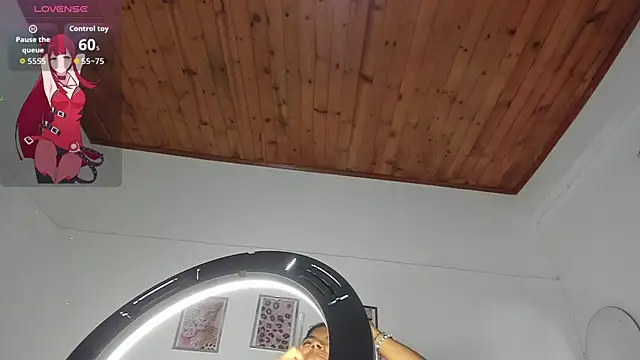 luna velveth online show from 9, 4, 2026