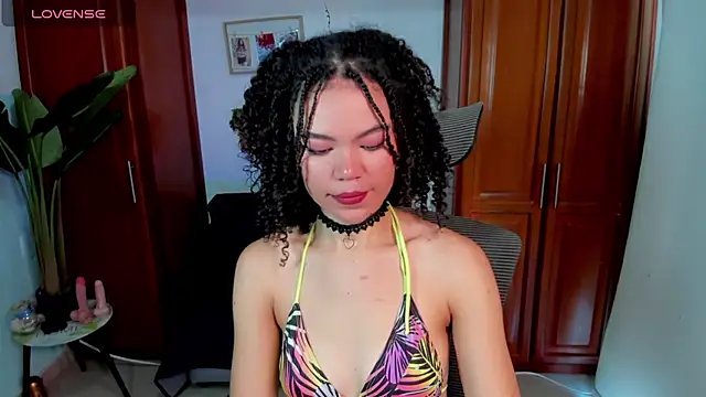 Snapshot of Monic_Bellucci chatting on 27, 2, 2026 Monic Bellucci online show from 27, 2, 2026