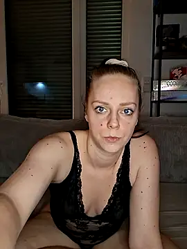 Snapshot of Larifari0406 chatting on 4, 2, 2026 Larifari0406 online show from 4, 2, 2026