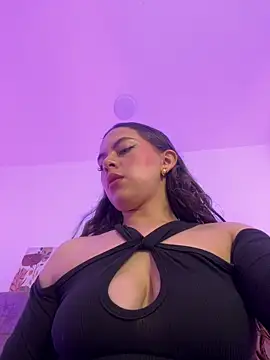 Snapshot of Annie_bonnie_ chatting on 15, 4, 2026 Annie bonnie online show from 15, 4, 2026