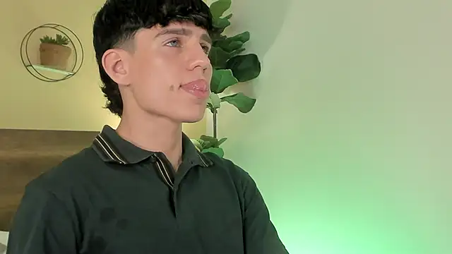 Snapshot of Angel_eros_ chatting on 20, 2, 2026 Angel eros online show from 20, 2, 2026