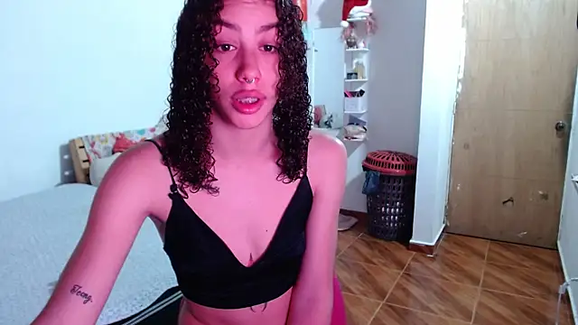 Snapshot of _Shanell chatting on 5, 5, 2026 Shanell online show from 5, 5, 2026
