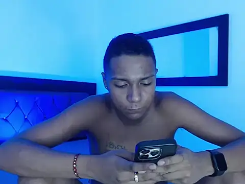 Snapshot of hotboyluxe chatting on 30, 4, 2026 hotboyluxe online show from 30, 4, 2026