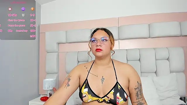 Snapshot of Laurent_glass chatting on 26, 2, 2026 Laurent glass online show from 26, 2, 2026